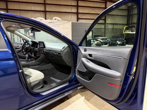 Used 2021 Hyundai Sonata SE image 25
