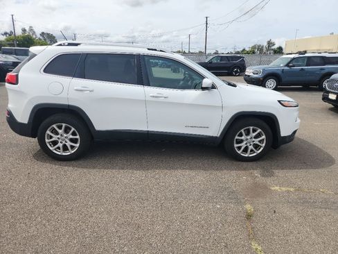 Used 2015 Jeep Cherokee Latitude FWD image 15