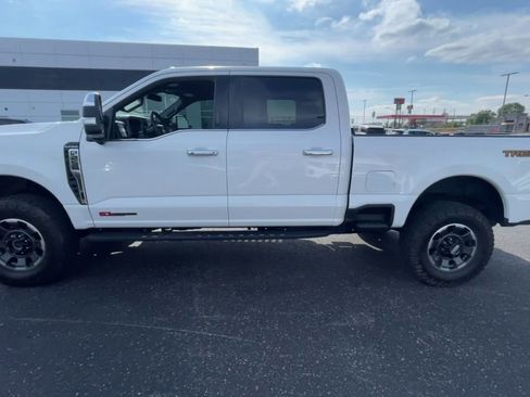 Used 2024 Ford F250 Platinum w/ Tremor Off-Road Package image 3