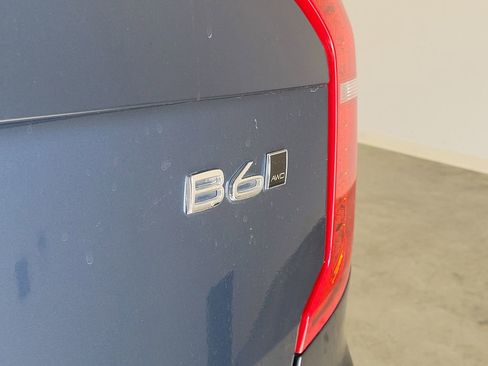 Used 2023 Volvo XC90 B6 Ultimate AWD/4WD image 8