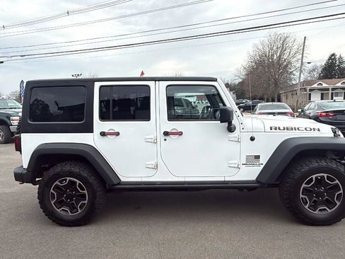 Used 2014 Jeep Wrangler Unlimited Rubicon AWD/4WD image 12