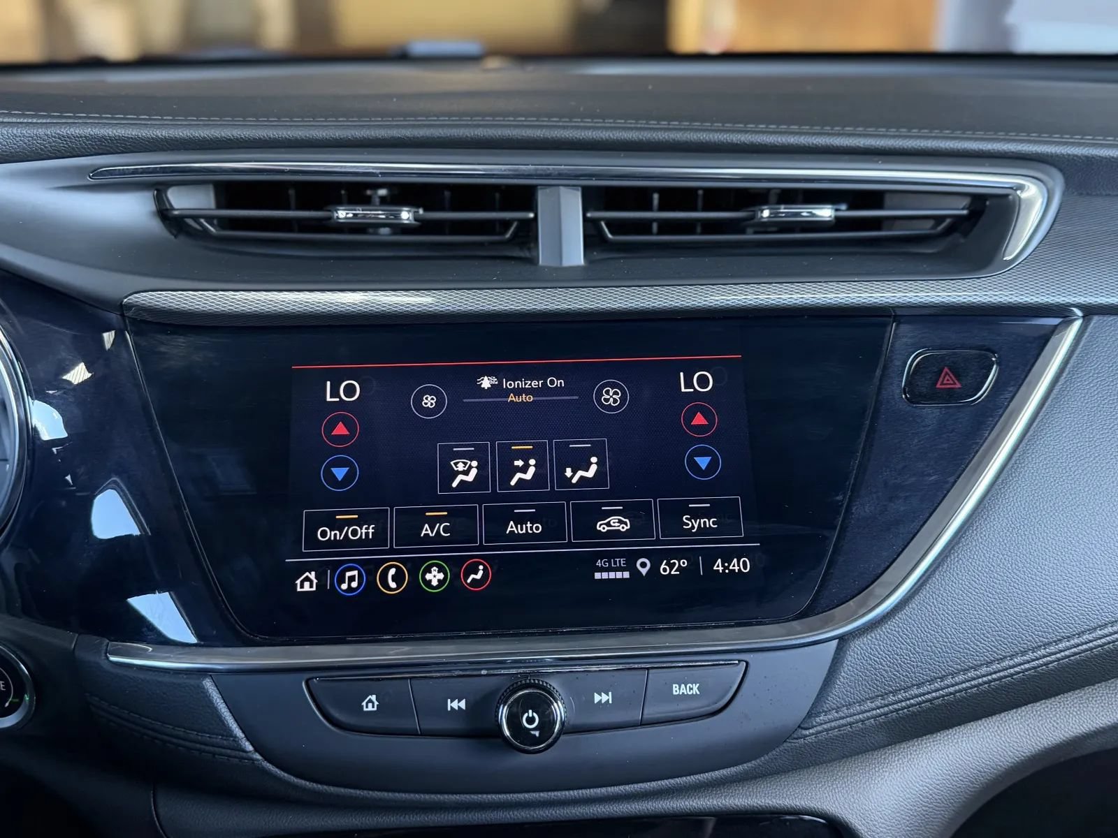 Used 2023 Buick Encore GX Essence w/ Experience Buick Package FWD image 35