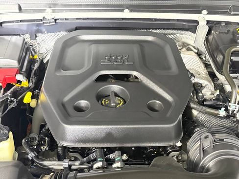 Used 2024 Jeep Wrangler Unlimited Rubicon 4xe AWD/4WD image 36