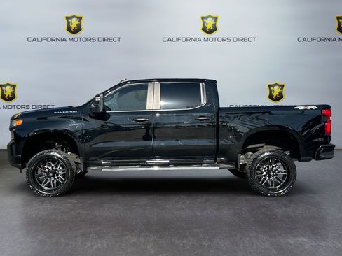 Used 2019 Chevrolet Silverado 1500 Custom w/ Custom Max Trailering Package AWD/4WD image 2