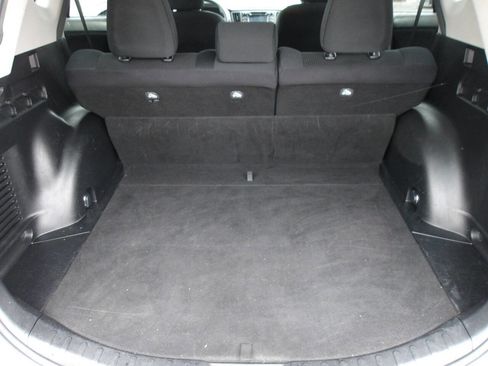 Used 2016 Toyota RAV4 LE AWD/4WD image 21
