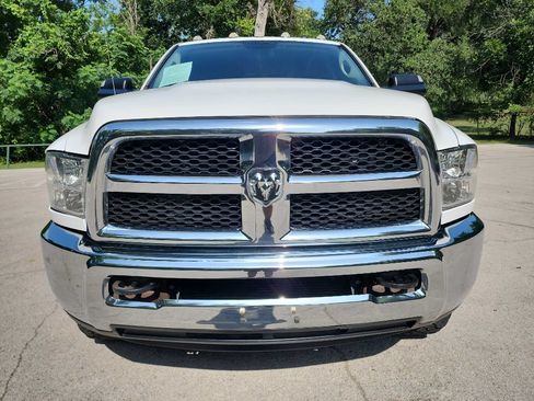 Used 2017 RAM 2500 Tradesman w/ Chrome Appearance Group AWD/4WD image 2