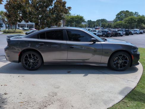 Used 2023 Dodge Charger R/T w/ Blacktop Package RWD image 11