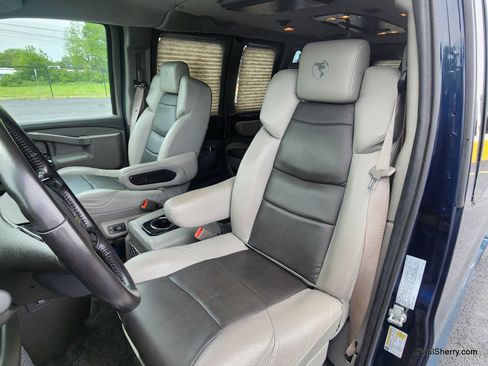 Used 2024 Chevrolet Express 2500 w/ Driver Convenience Package RWD image 40