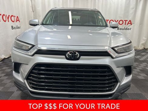 Used 2025 Toyota Grand Highlander AWD image 2