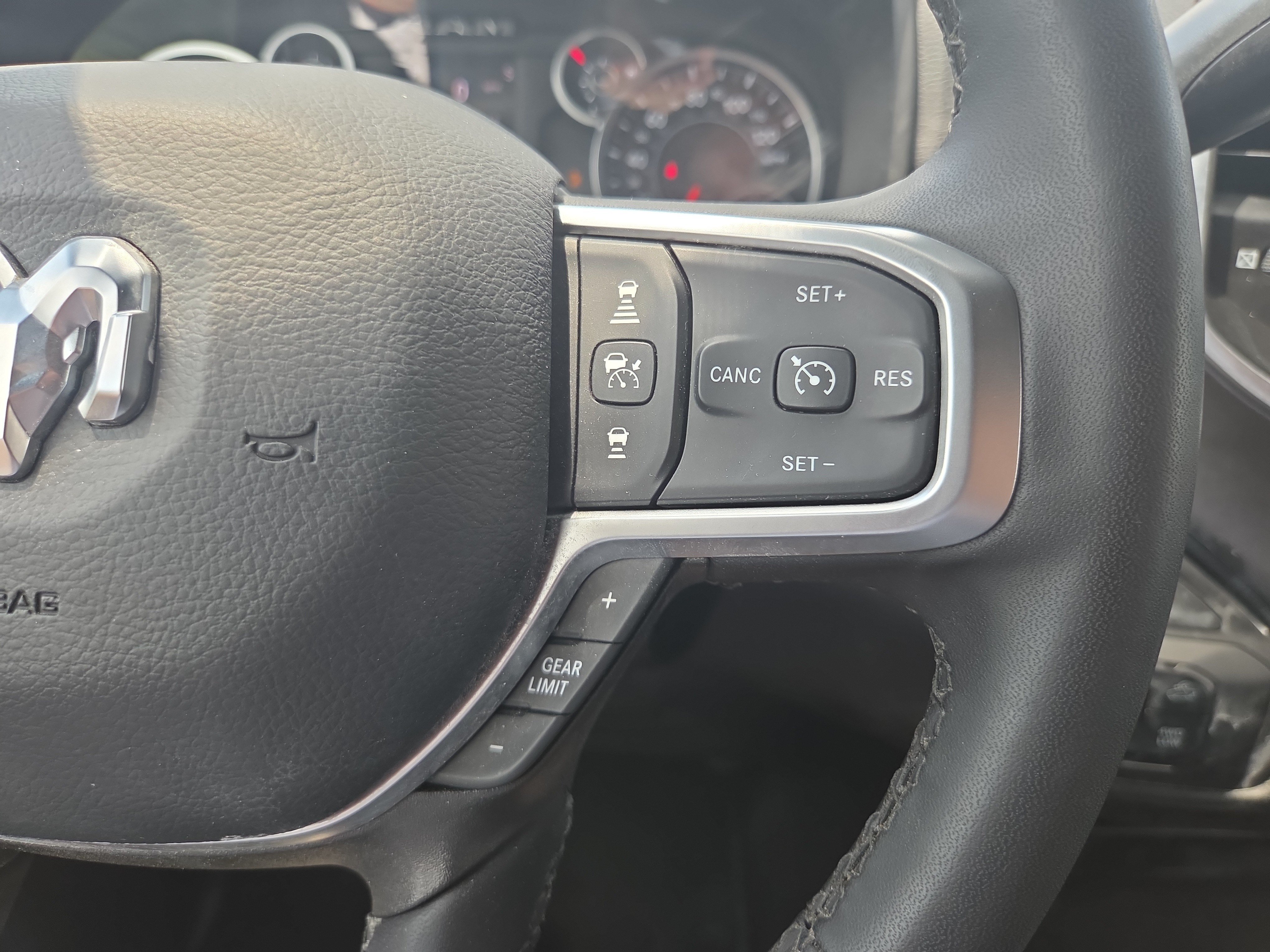 Used 2025 RAM 2500 Big Horn AWD/4WD image 11