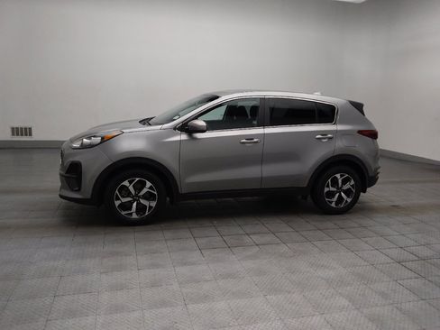 Used 2020 Kia Sportage LX FWD image 2