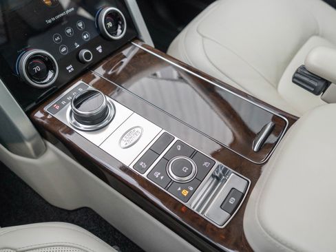 Used 2020 Land Rover Range Rover HSE image 22