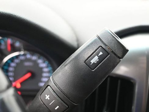 Used 2018 Chevrolet Silverado 1500 LT w/ All Star Edition image 23