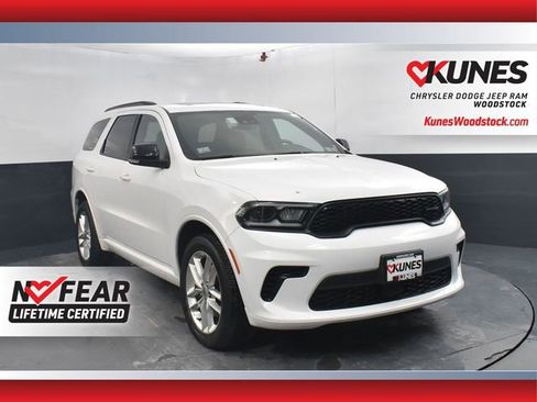 Used 2024 Dodge Durango GT image 1