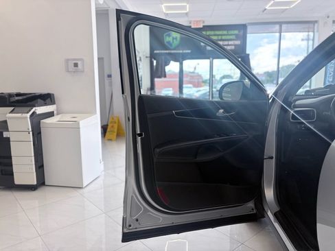 Used 2019 Kia Sorento EX AWD/4WD image 37
