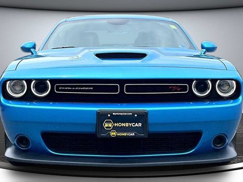 Used 2023 Dodge Challenger R/T RWD image 2