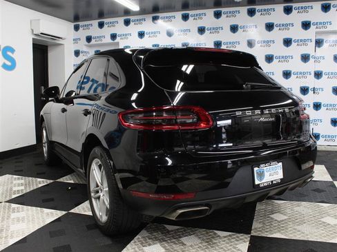 Used 2017 Porsche Macan w/ Premium Package Plus AWD/4WD image 2