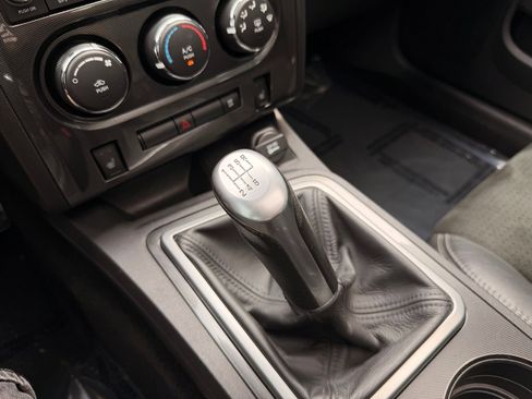 Used 2009 Dodge Challenger SRT8 w/ SRT Option Group II RWD image 55