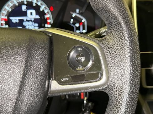 Used 2019 Honda CR-V LX image 27