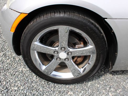 Used 2006 Pontiac Solstice Convertible w/ Premium Package image 23