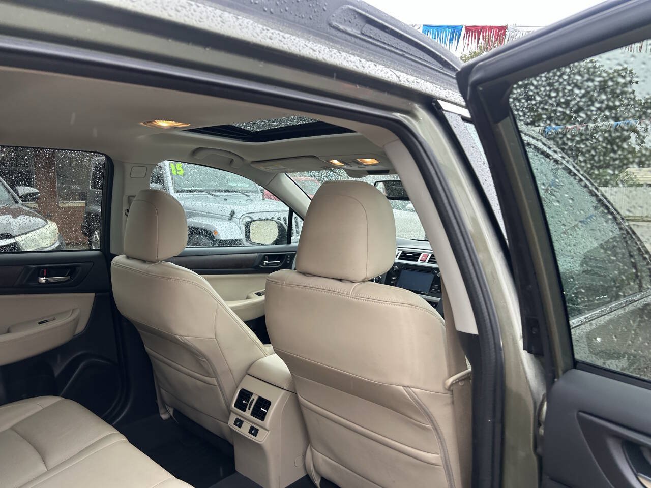 Used 2016 Subaru Outback 2.5i Limited AWD/4WD image 33