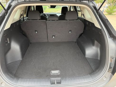 Used 2025 Kia Sportage LX FWD image 31