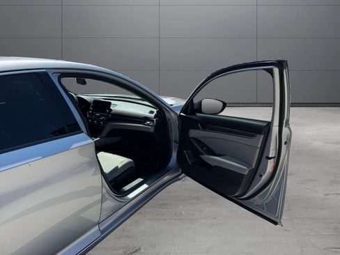 Used 2019 Honda Accord LX image 20