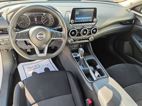 Used 2024 Nissan Sentra SV FWD image 13