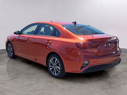 Used 2023 Kia Forte LXS FWD image 5