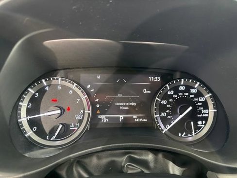 Used 2021 Toyota Highlander XLE FWD image 28
