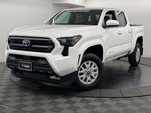 Certified 2026 Toyota Tacoma SR5 RWD image 3