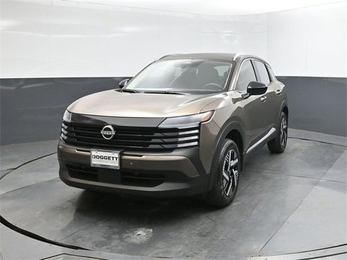 New 2026 Nissan Kicks SV w/ Charging Package image 30