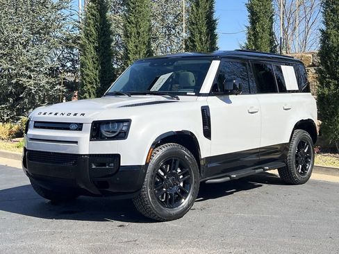 Used 2026 Land Rover Defender 110 X-Dynamic SE image 1