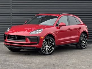 New 2026 Porsche Macan video 1