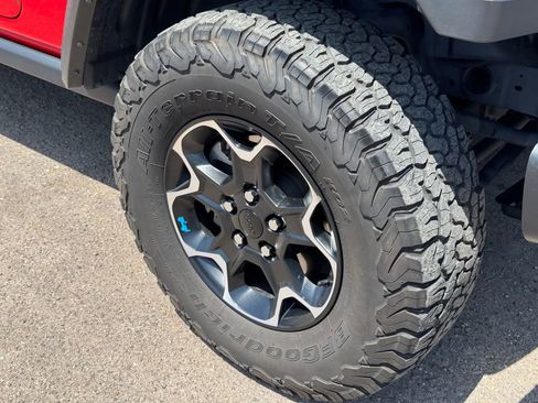 Used 2023 Jeep Wrangler Unlimited Rubicon 4xe AWD/4WD image 14