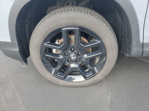 Used 2025 Honda Passport Black Edition image 17