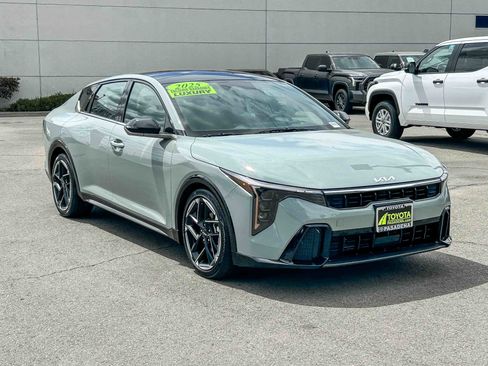 Used 2025 Kia K4 GT-Line w/ GT-Line Sunroof Package FWD image 3