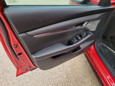 New 2026 MAZDA MAZDA3 2.5 S Hatchback w/ Premium Pkg image 18