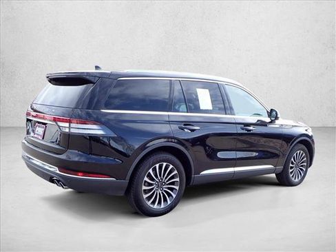 Used 2023 Lincoln Aviator Reserve image 4
