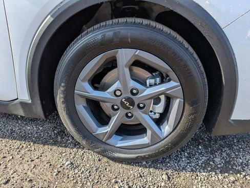 New 2026 Kia K4 FWD image 11