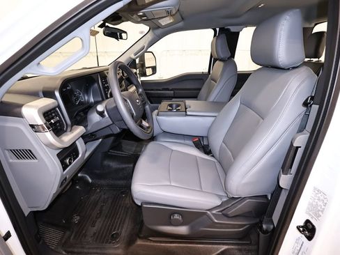 New 2026 Ford F250 XL w/ XL Chrome Package AWD/4WD image 14