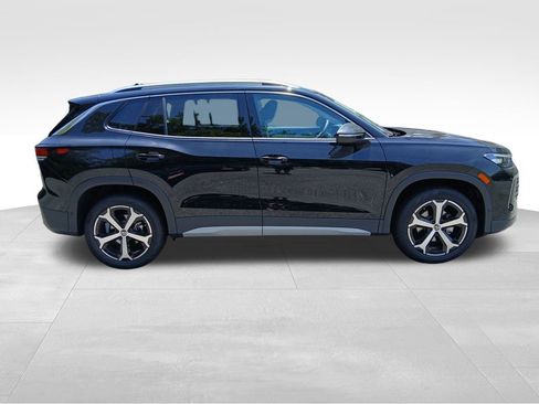 New 2025 Volkswagen Tiguan SE image 6