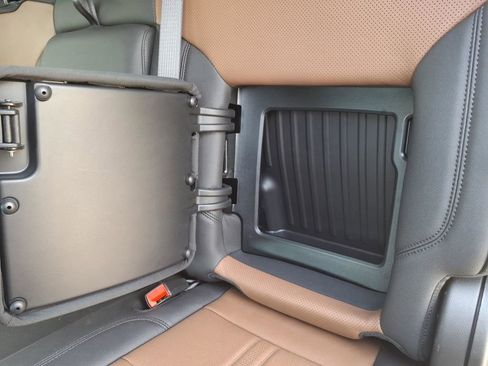 Used 2026 Chevrolet Silverado 1500 High Country AWD/4WD image 14