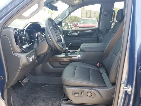 New 2026 GMC Sierra 1500 Elevation w/ Elevation Premium Package AWD/4WD image 18