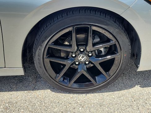 Used 2025 Honda Civic Sport image 12