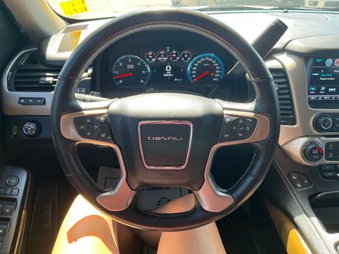 Used 2017 GMC Yukon XL Denali w/ Open Road Package RWD image 17