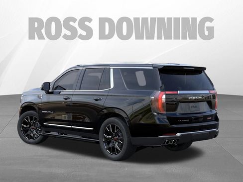 Used 2026 GMC Yukon Denali w/ Denali Reserve Package AWD/4WD image 3