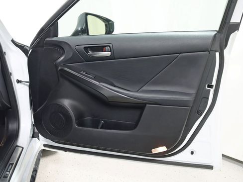 Used 2022 Lexus IS 350 F Sport image 34