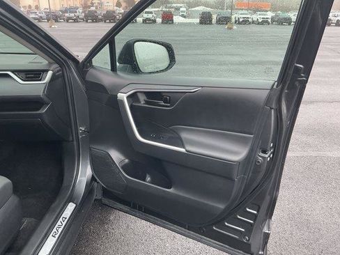 Certified 2022 Toyota RAV4 LE image 22