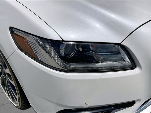 Used 2018 Lincoln Continental Reserve FWD image 27